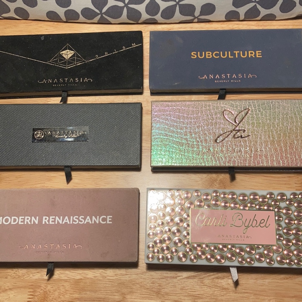 Anastasia of BH 6 total pallet bundle!!